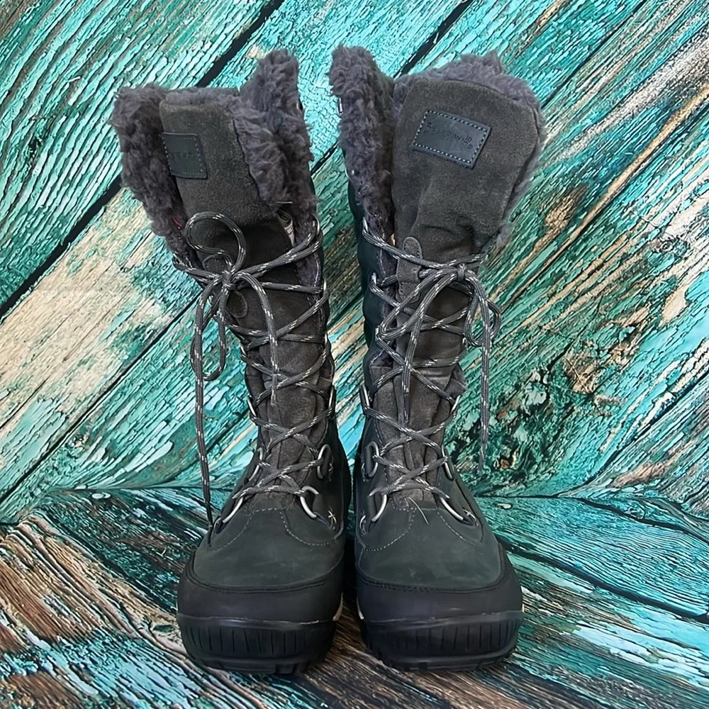 Bearpaw gray waterproof, tall boots with lace up front and curly fleece inside